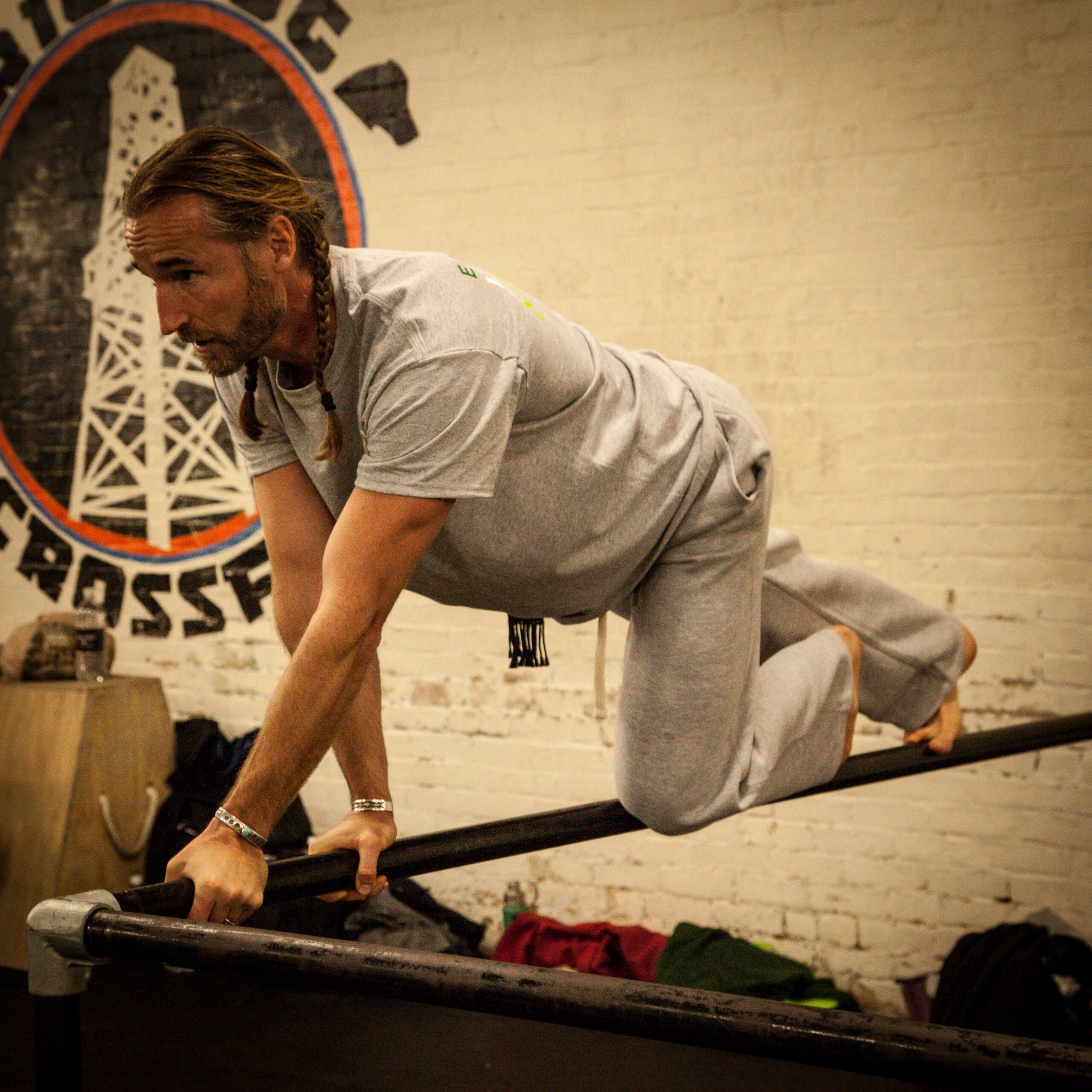 5 Baby Steps to Help You Crawl While Balancing at Height