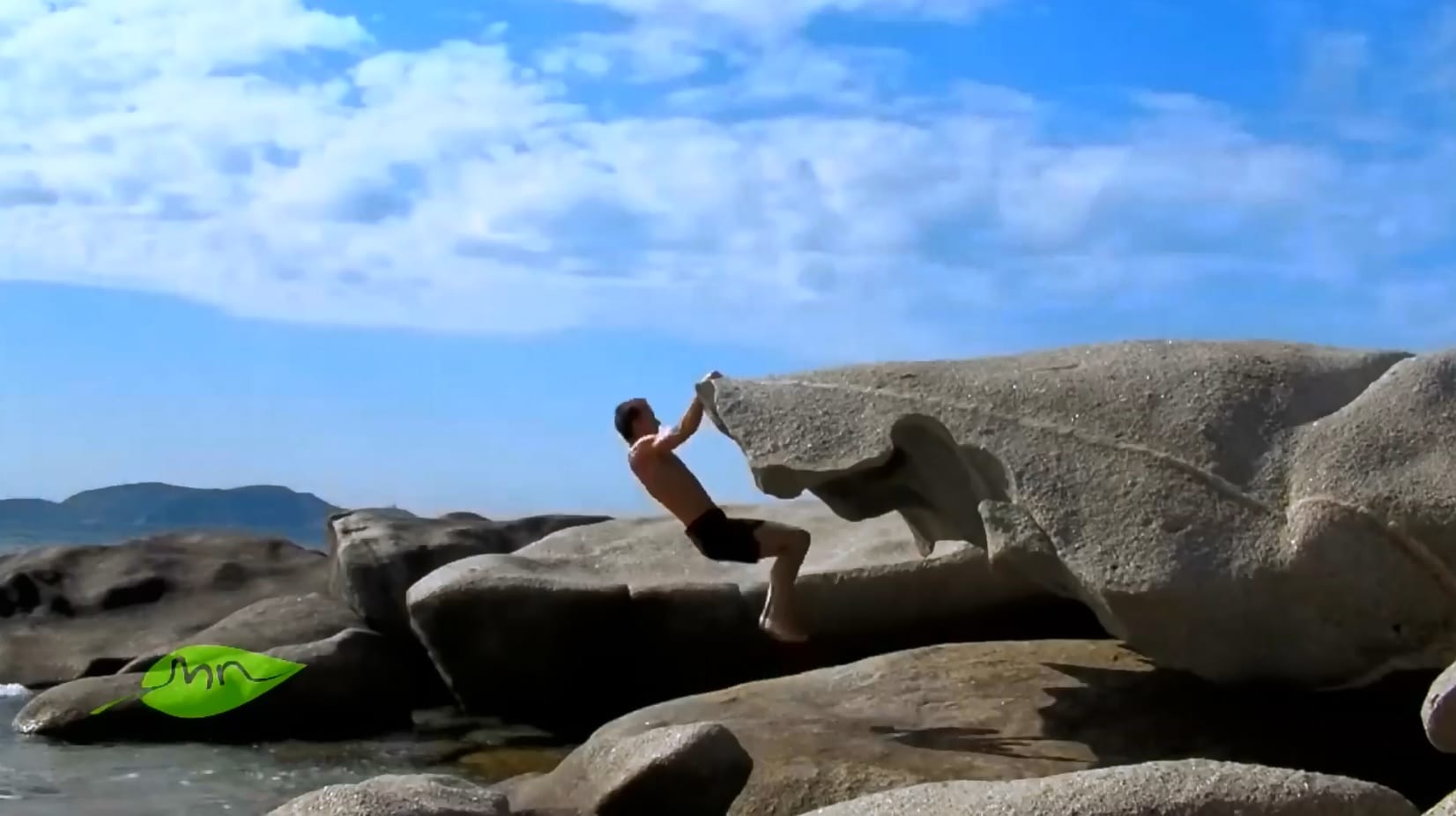 10 Steps to Master the Power Up (AKA Muscle Up)